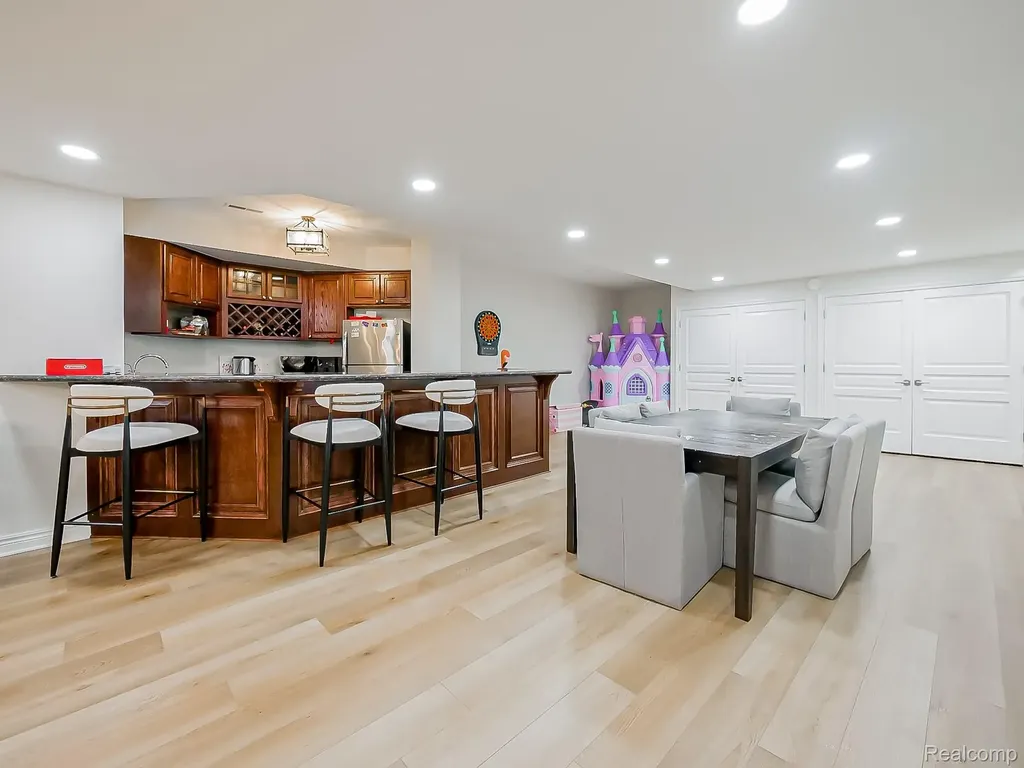 3586 Walnut Brook Drive Rochester Hills City MI 48309