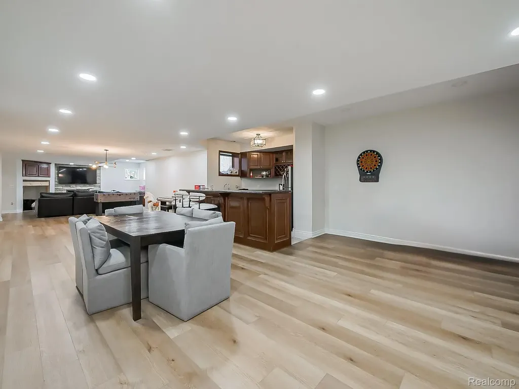 3586 Walnut Brook Drive Rochester Hills City MI 48309