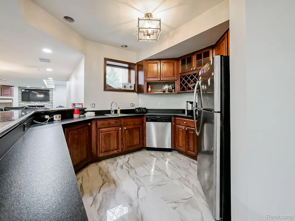 3586 Walnut Brook Drive Rochester Hills City MI 48309
