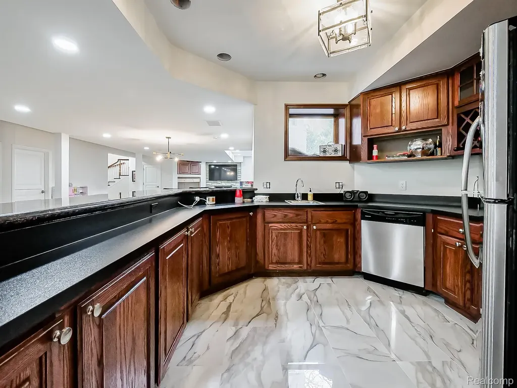 3586 Walnut Brook Drive Rochester Hills City MI 48309