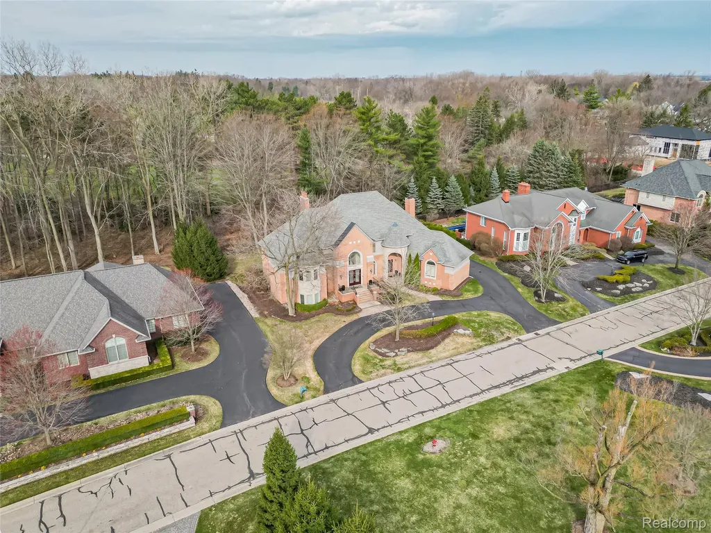 3586 Walnut Brook Drive Rochester Hills City MI 48309