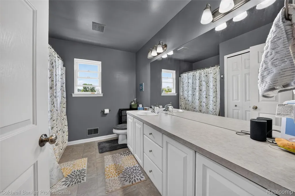 2088 Lochnayne Lane Davison Township MI 48423