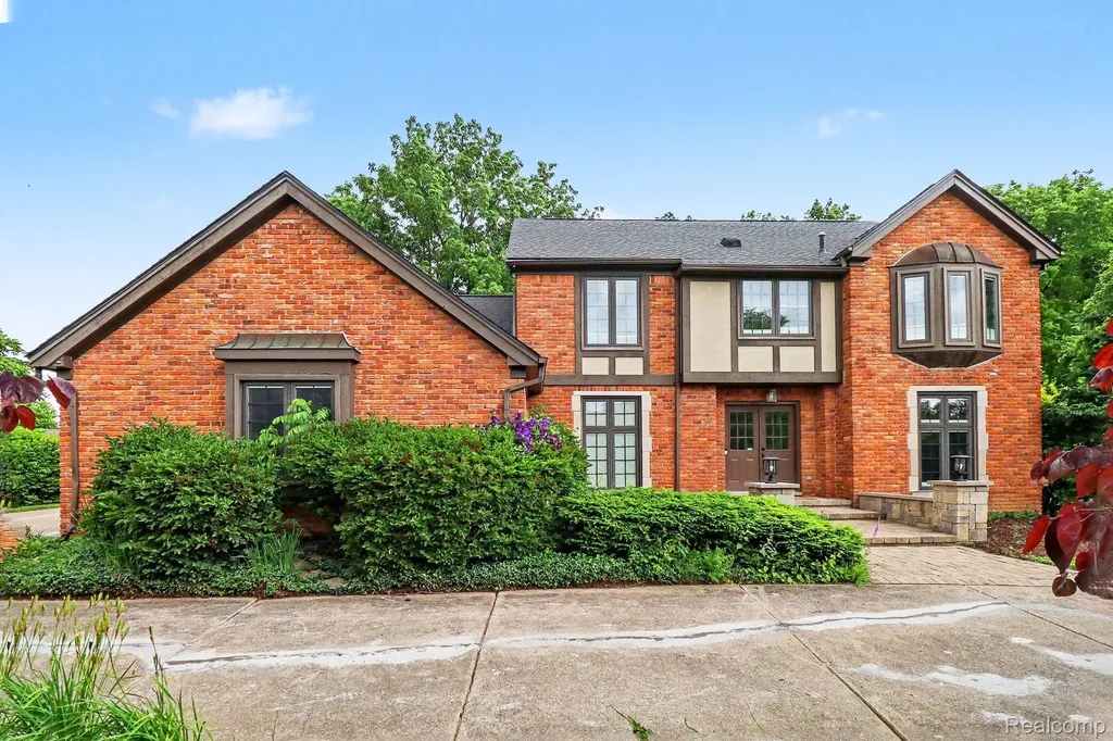 20145 Woodbend Drive Northville Township MI 48167