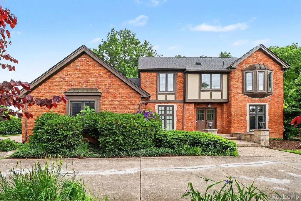 20145 Woodbend Drive Northville Township MI 48167