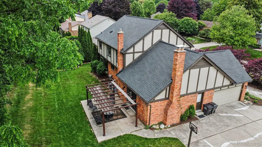 20145 Woodbend Drive Northville Township MI 48167