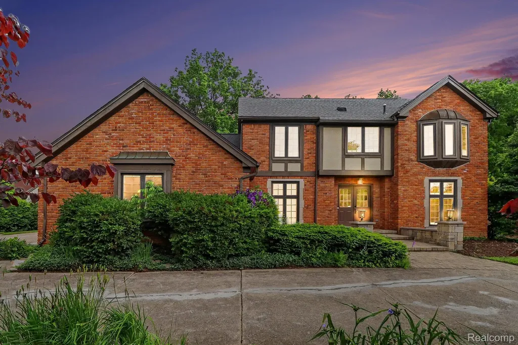 20145 Woodbend Drive Northville Township MI 48167