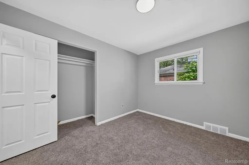 15024 Coram Street Detroit City MI 48205