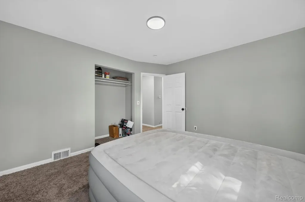 15024 Coram Street Detroit City MI 48205