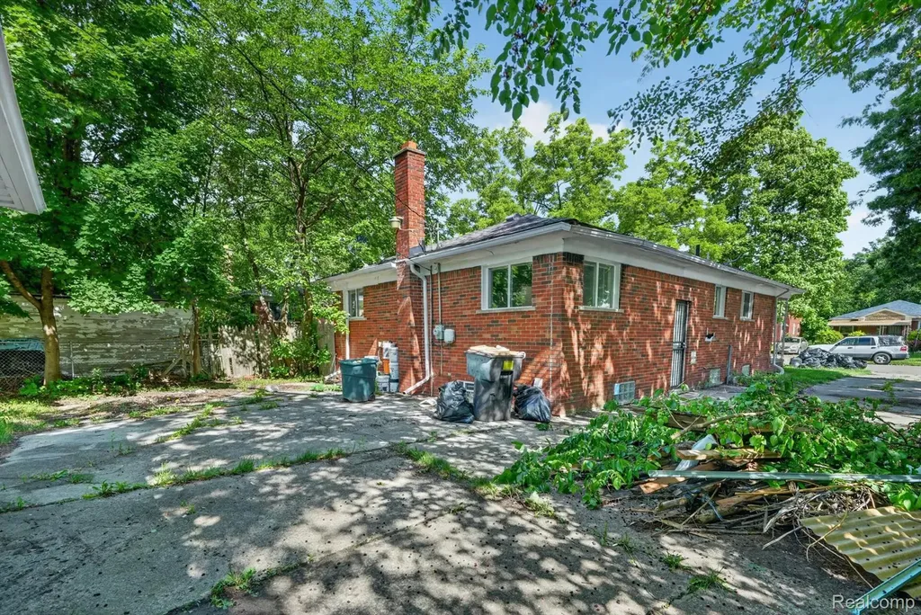 15024 Coram Street Detroit City MI 48205
