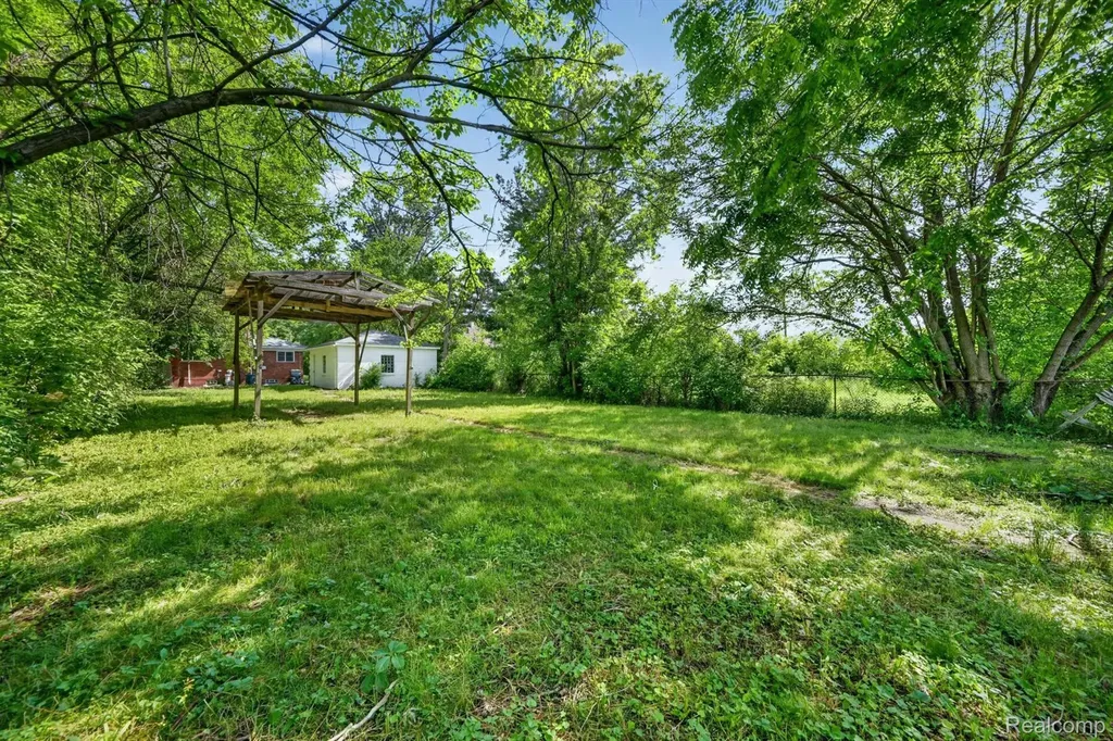 15024 Coram Street Detroit City MI 48205