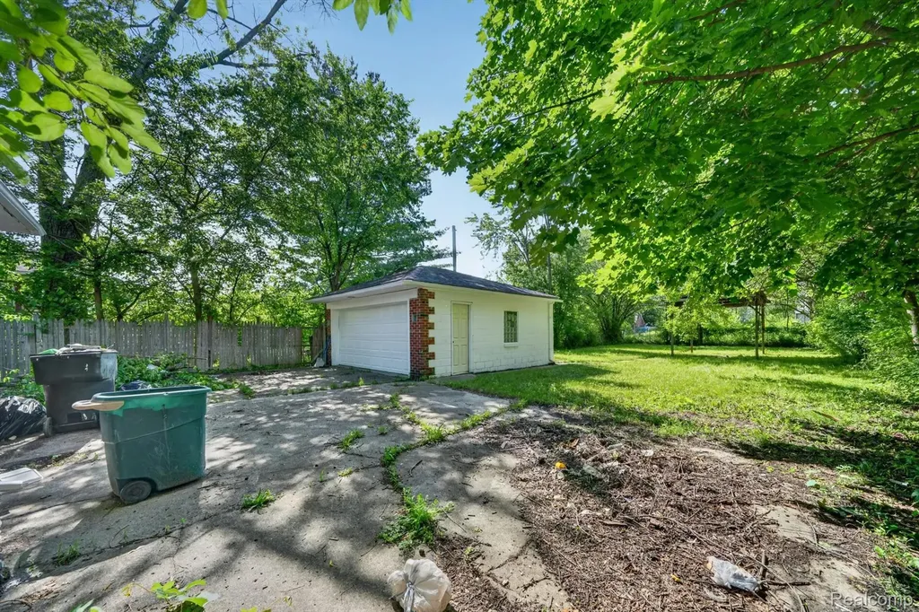 15024 Coram Street Detroit City MI 48205