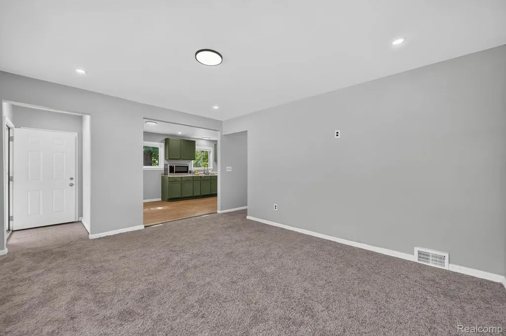 15024 Coram Street Detroit City MI 48205
