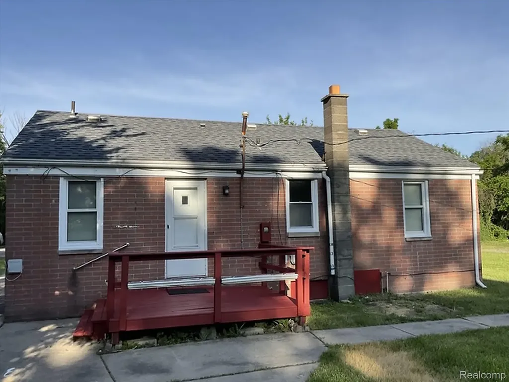 14180 Huron Street Taylor City MI 48180