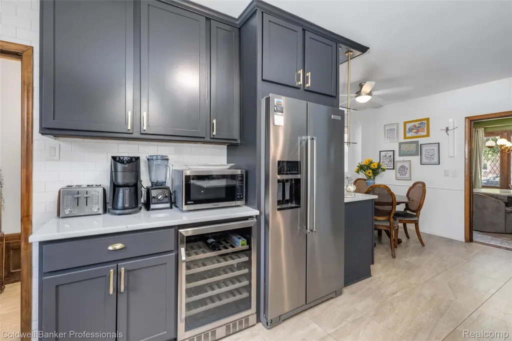 1377 Harvard Road Grosse Pointe Park City MI 48230