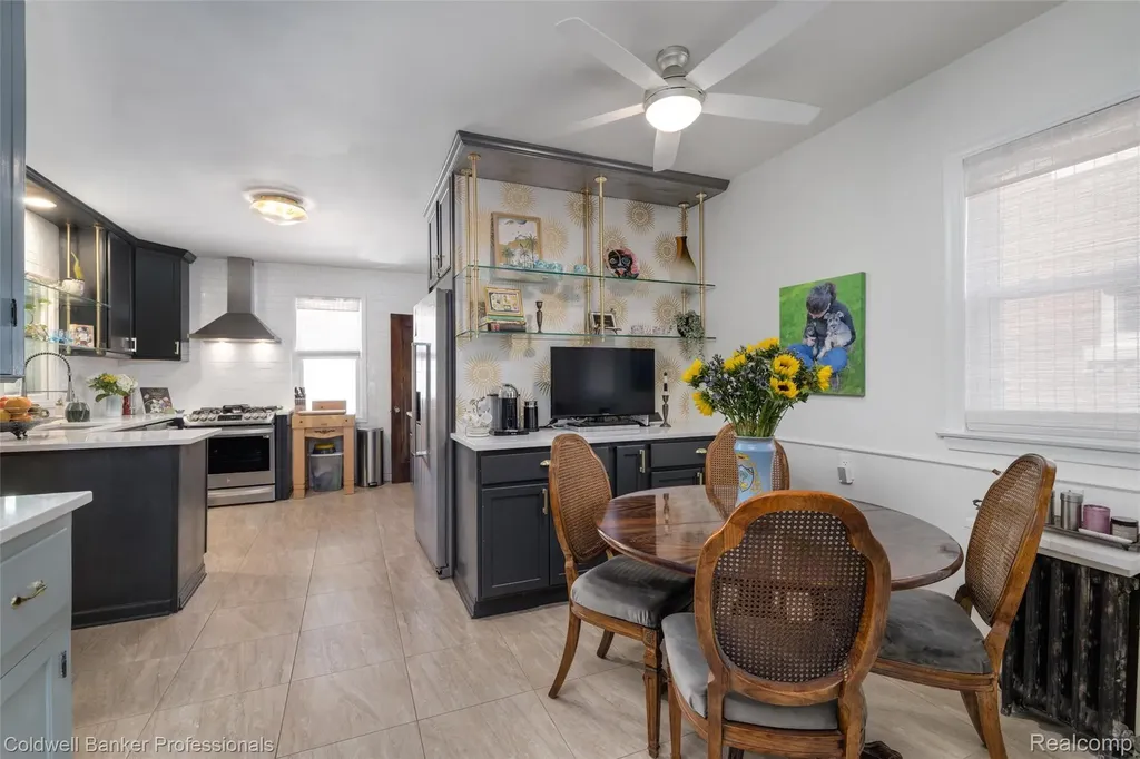 1377 Harvard Road Grosse Pointe Park City MI 48230