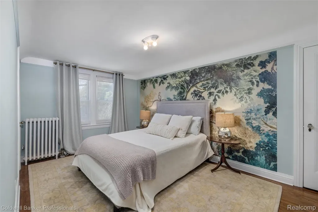 1377 Harvard Road Grosse Pointe Park City MI 48230