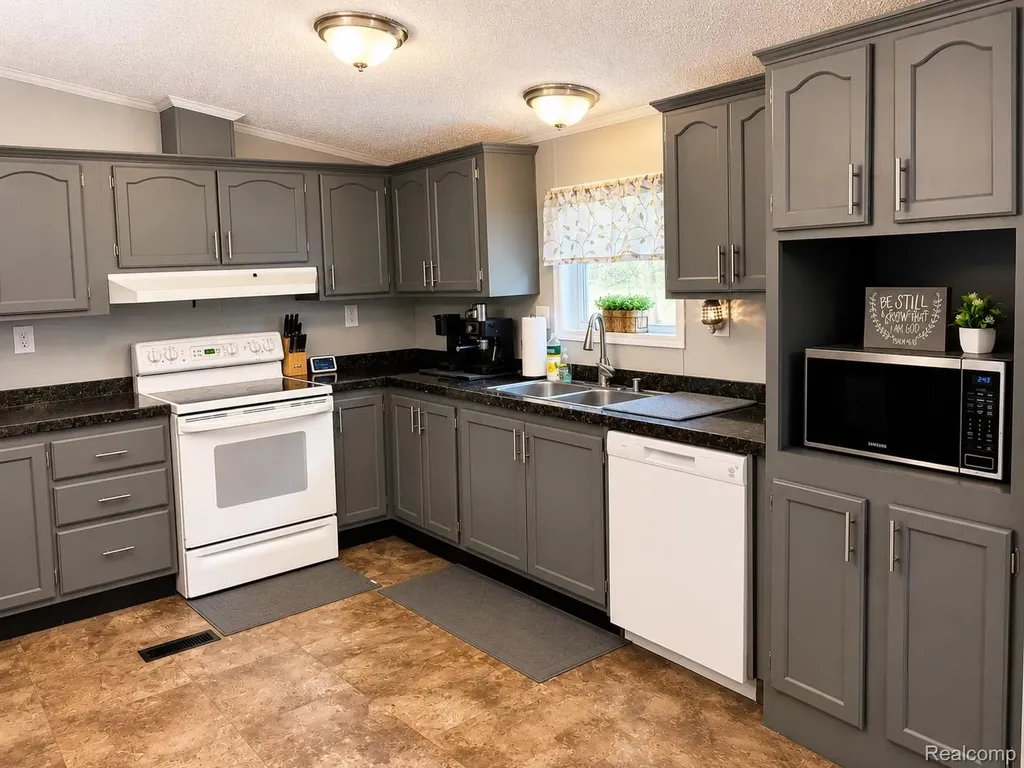 14 Hampi Court Gaines Township MI 48473