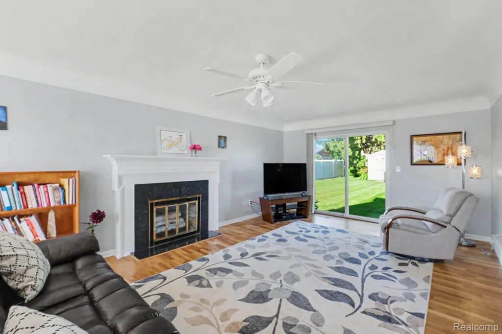 5504 Antoinette Drive Grand Blanc Charter Township MI 48439