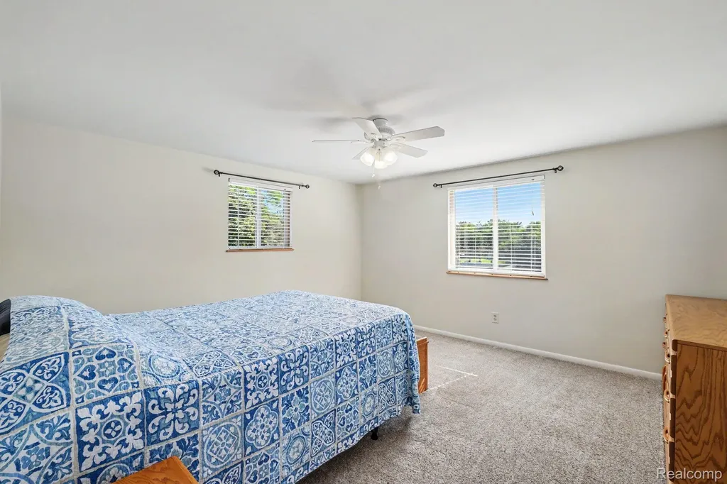 5504 Antoinette Drive Grand Blanc Charter Township MI 48439