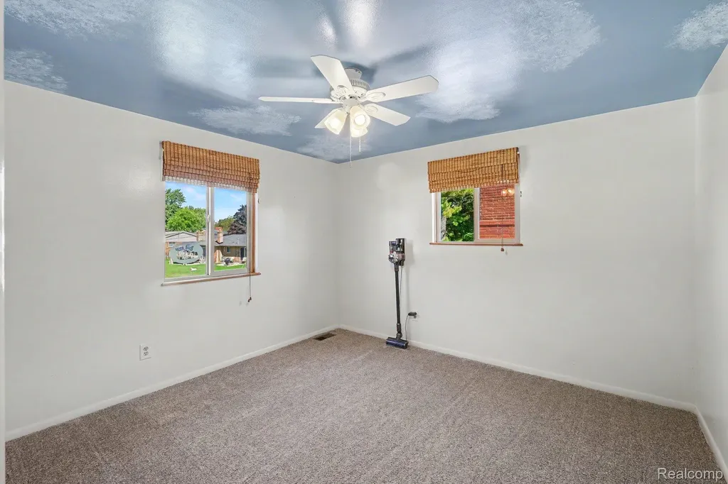 5504 Antoinette Drive Grand Blanc Charter Township MI 48439