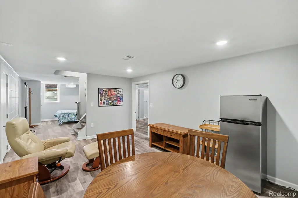 5504 Antoinette Drive Grand Blanc Charter Township MI 48439