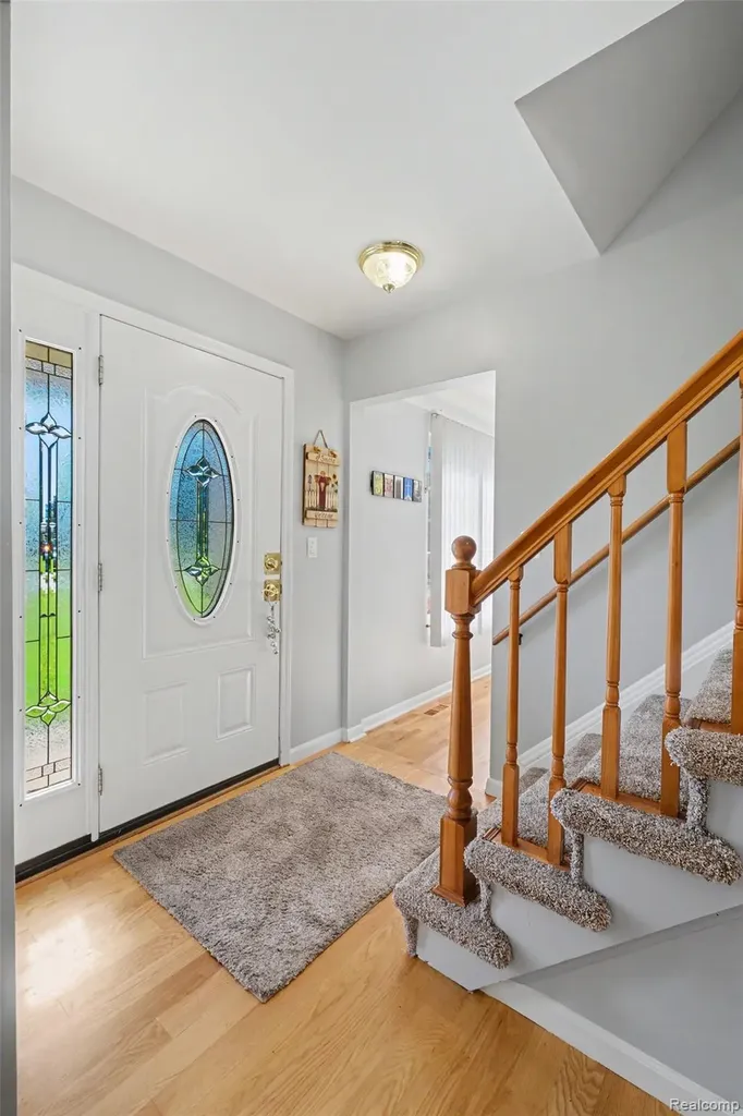 5504 Antoinette Drive Grand Blanc Charter Township MI 48439