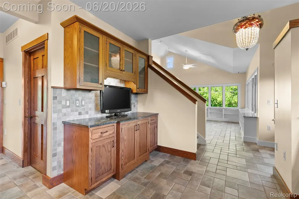 8861 Pleasantview Salem Township MI 48168