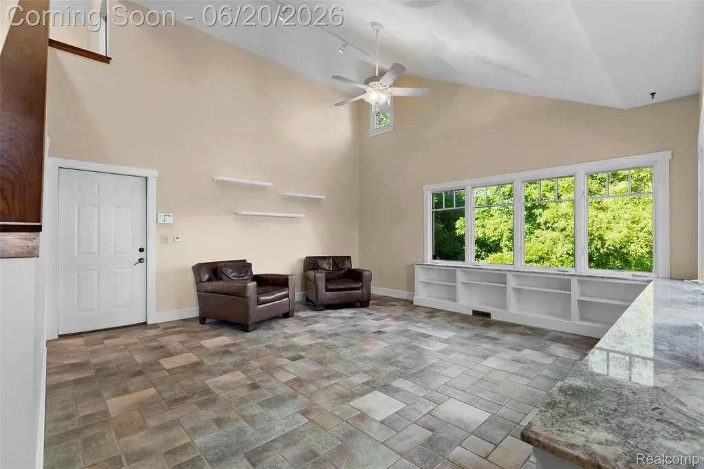 8861 Pleasantview Salem Township MI 48168