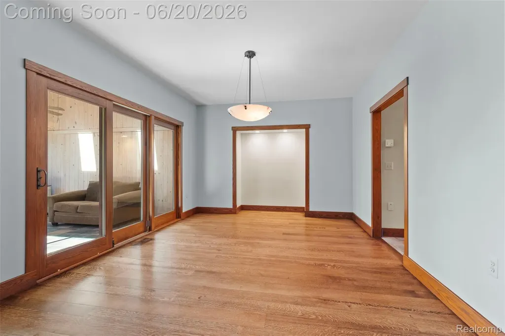 8861 Pleasantview Salem Township MI 48168