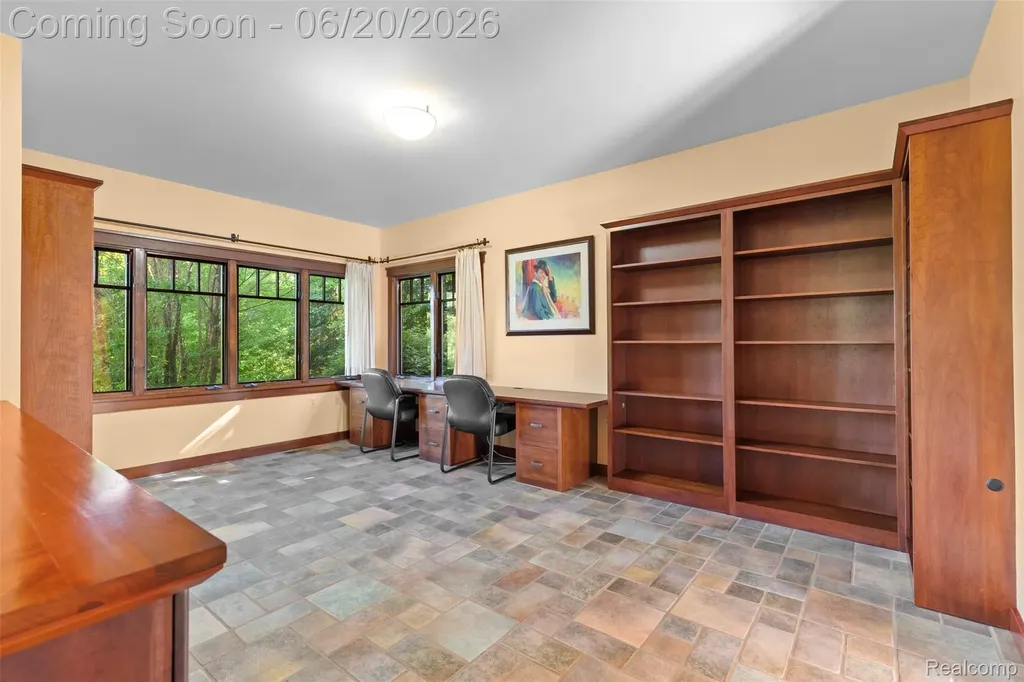 8861 Pleasantview Salem Township MI 48168