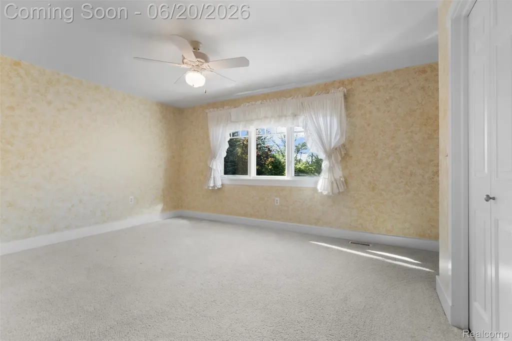 8861 Pleasantview Salem Township MI 48168
