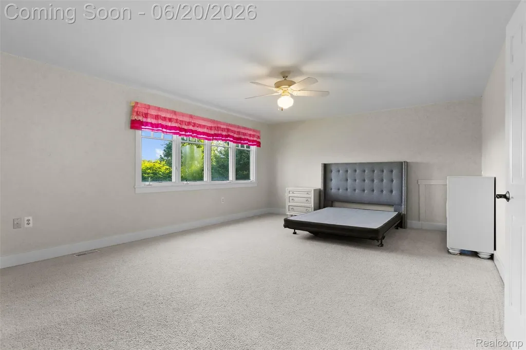 8861 Pleasantview Salem Township MI 48168