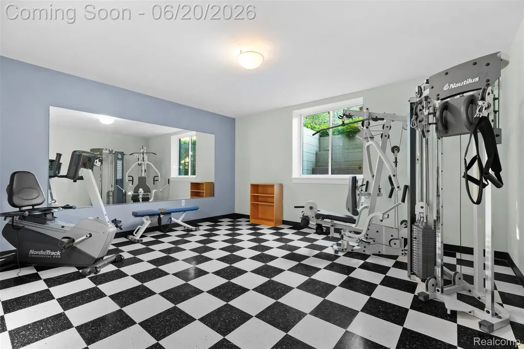 8861 Pleasantview Salem Township MI 48168