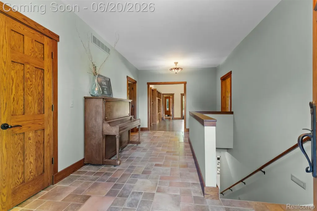 8861 Pleasantview Salem Township MI 48168