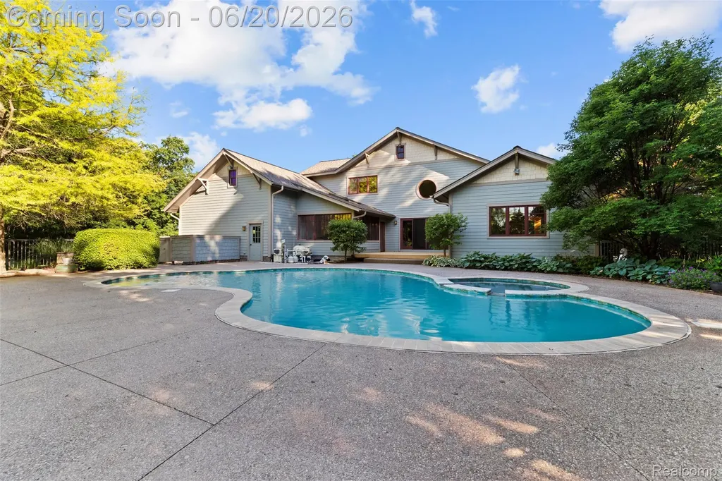 8861 Pleasantview Salem Township MI 48168