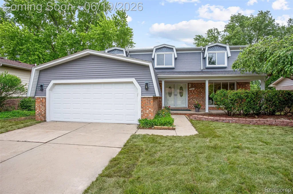 1740 Lakewood Drive Troy City MI 48083