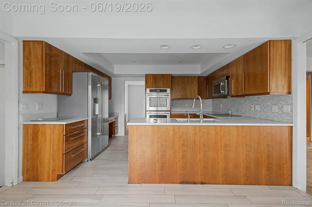 4231 Windridge Court West Bloomfield Charter Township MI 48323