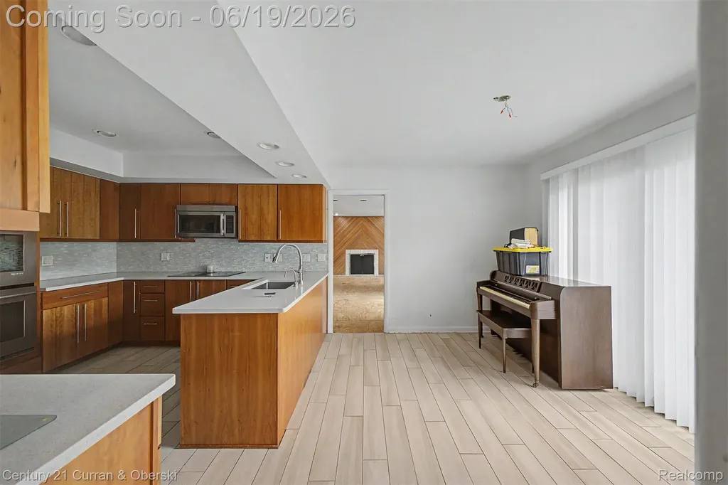 4231 Windridge Court West Bloomfield Charter Township MI 48323