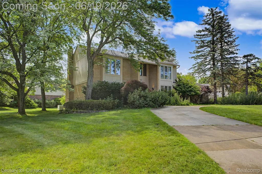 4231 Windridge Court West Bloomfield Charter Township MI 48323