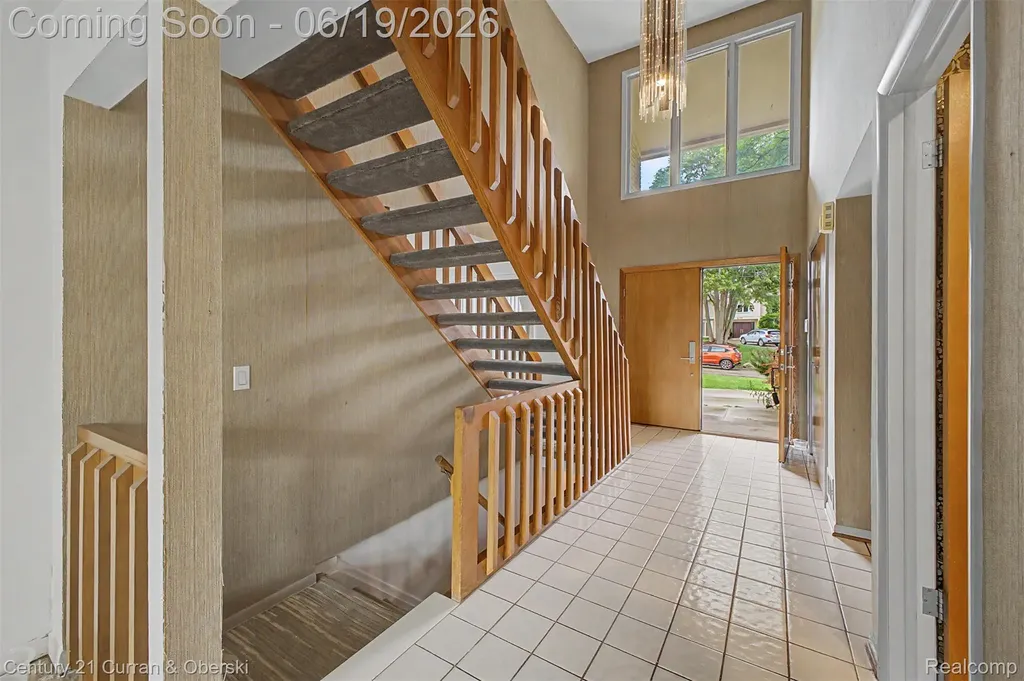 4231 Windridge Court West Bloomfield Charter Township MI 48323