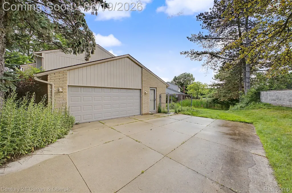 4231 Windridge Court West Bloomfield Charter Township MI 48323