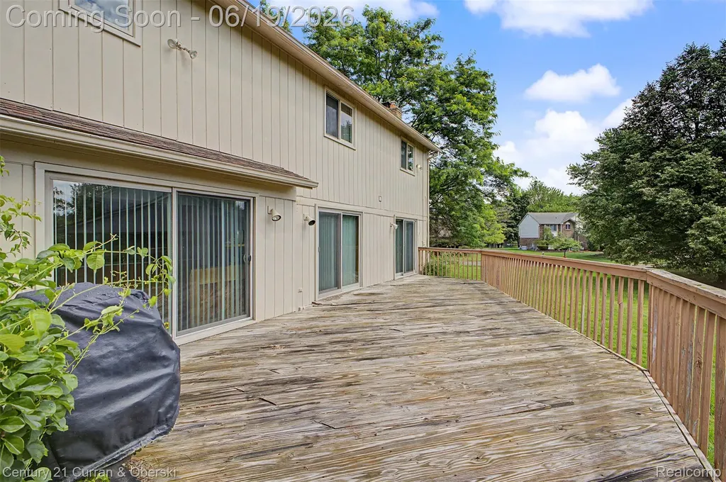 4231 Windridge Court West Bloomfield Charter Township MI 48323