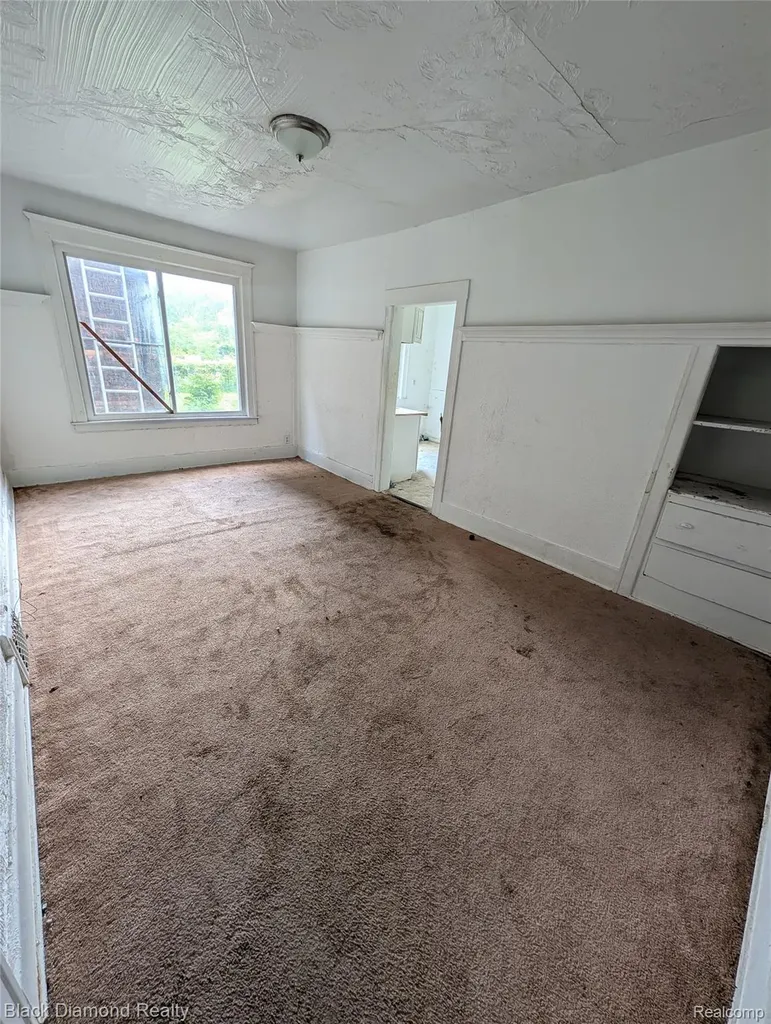 3049 Montclair Street Detroit City MI 48214