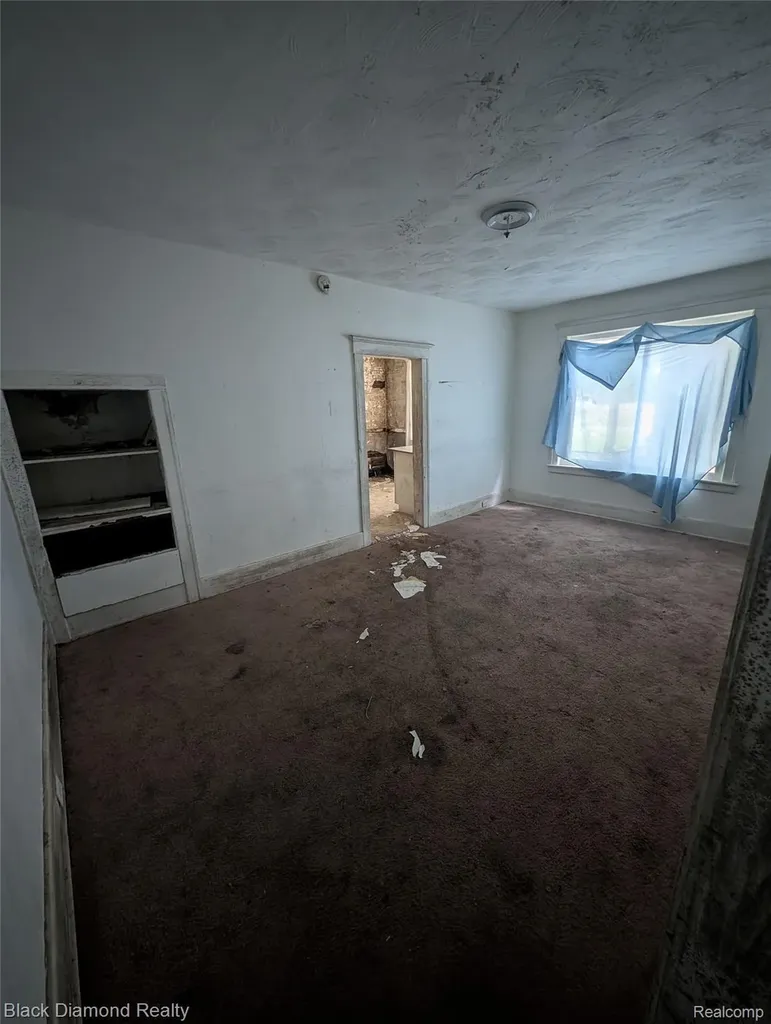 3049 Montclair Street Detroit City MI 48214