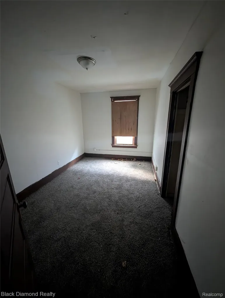 3049 Montclair Street Detroit City MI 48214