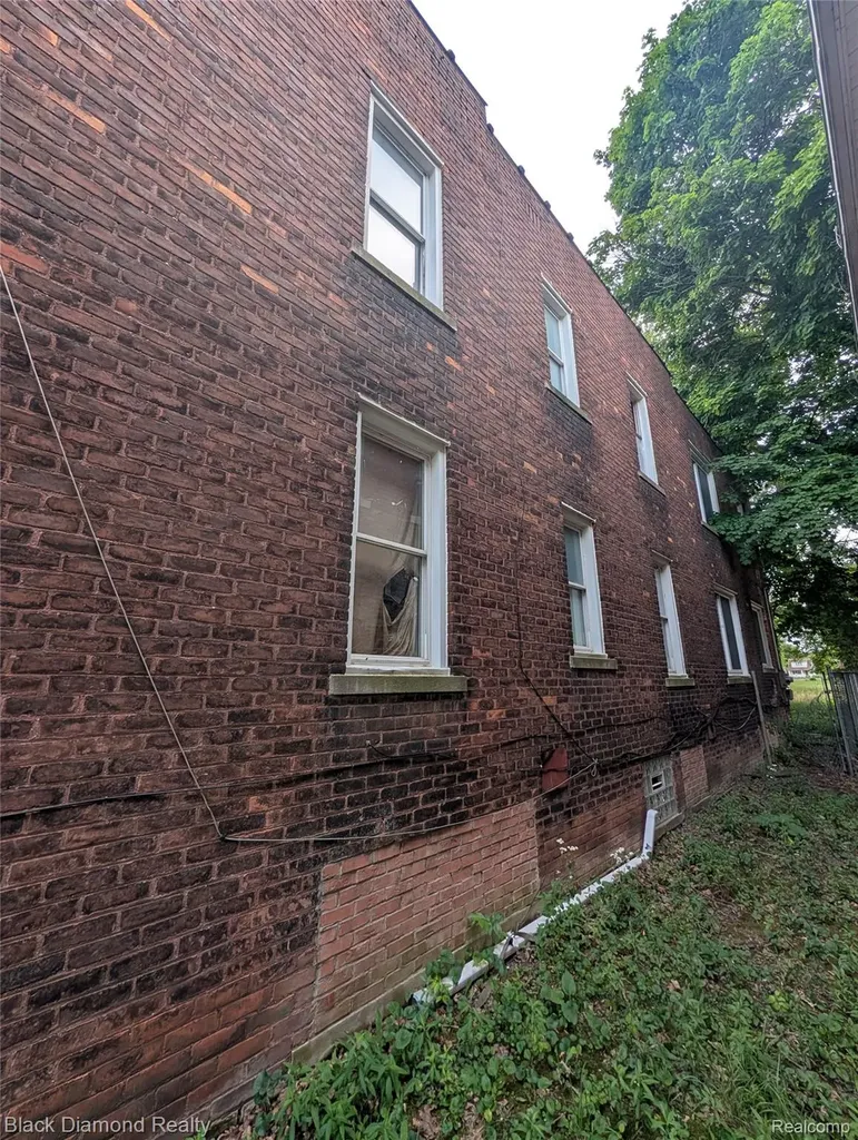 3049 Montclair Street Detroit City MI 48214