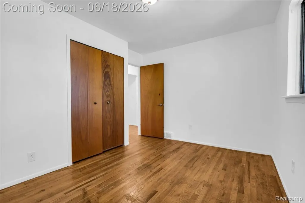 2638 Athena Drive Troy City MI 48083