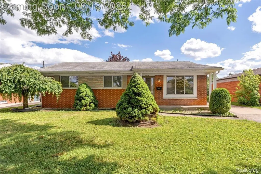 2638 Athena Drive Troy City MI 48083