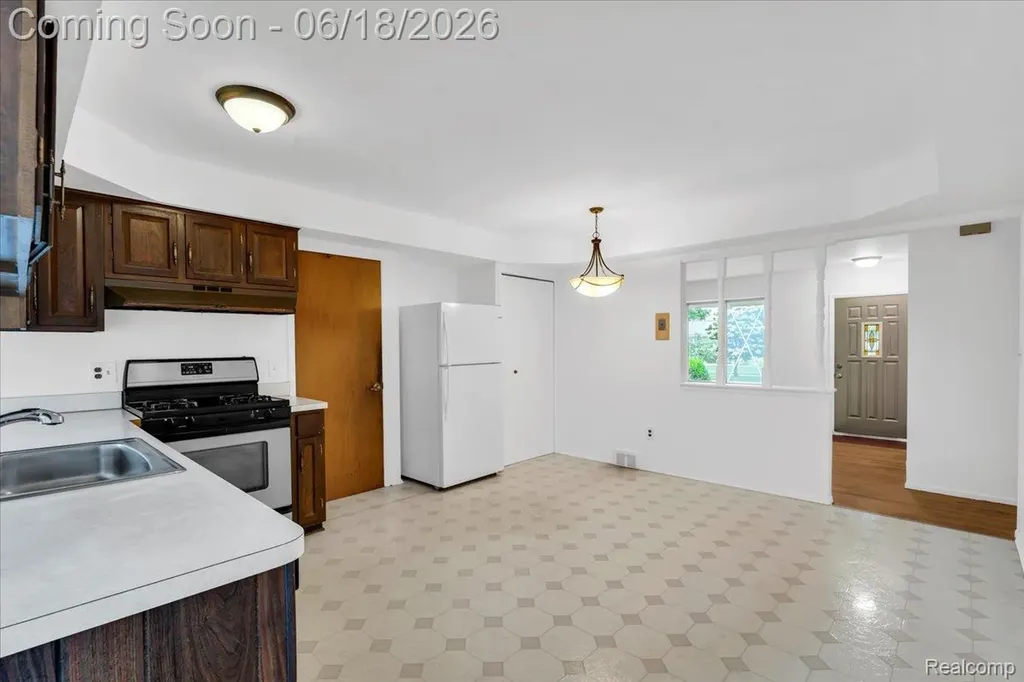 2638 Athena Drive Troy City MI 48083