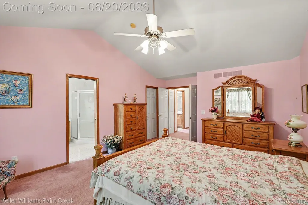 8183 Prestwick Lane Washington Township MI 48095